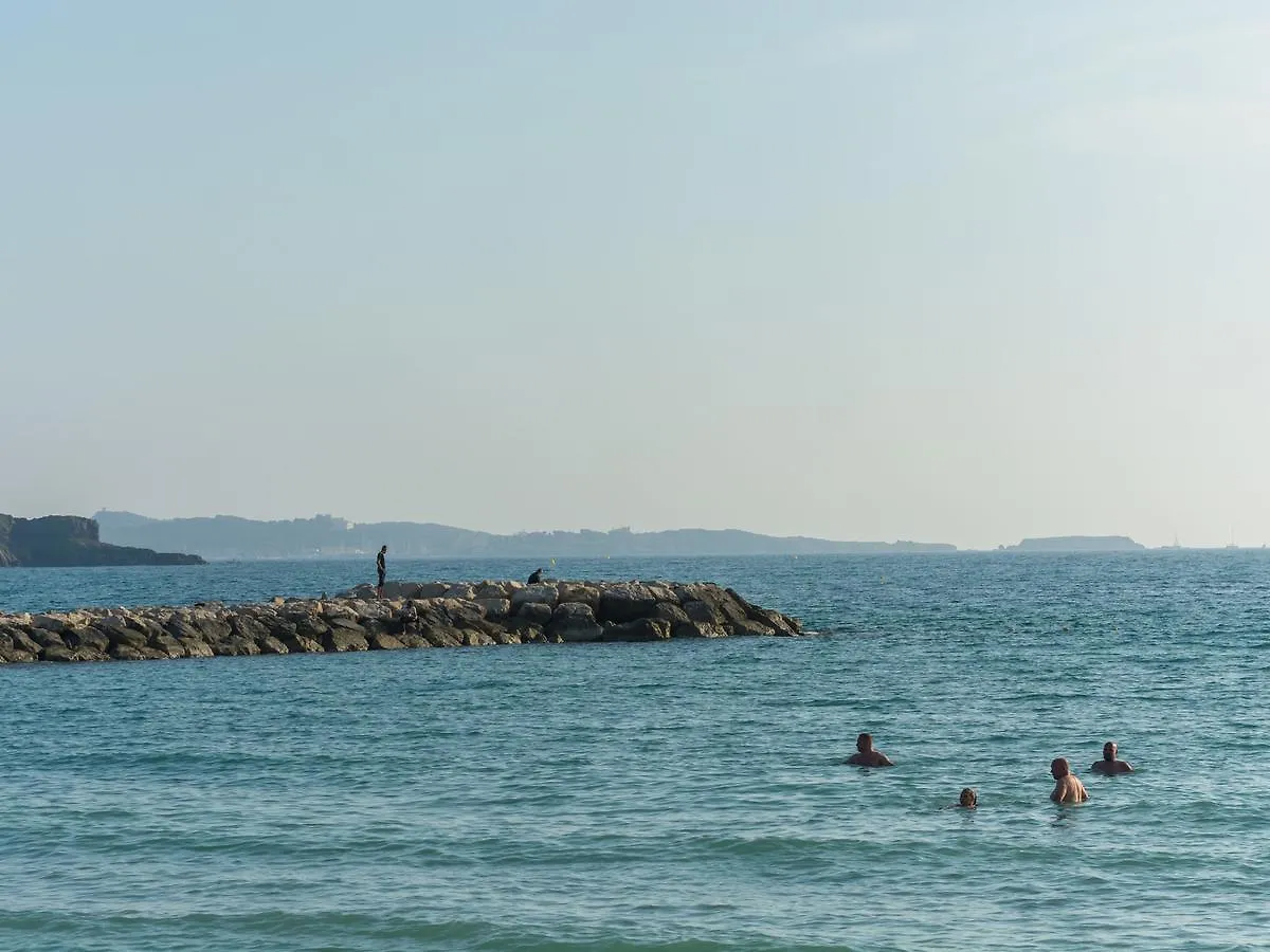 Holiday Home In Six Fours Les Plages With Terrace Six-Fours-les-Plages